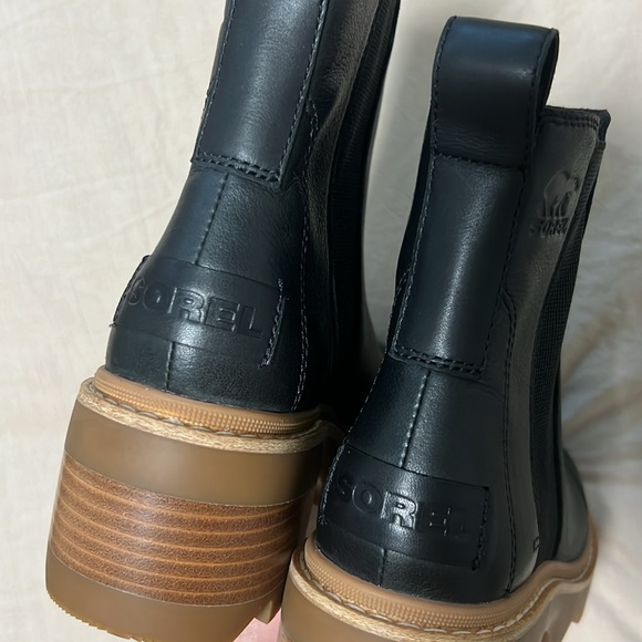 SOREL JOAN CHELSEA BOOTS - Picture 4 of 5